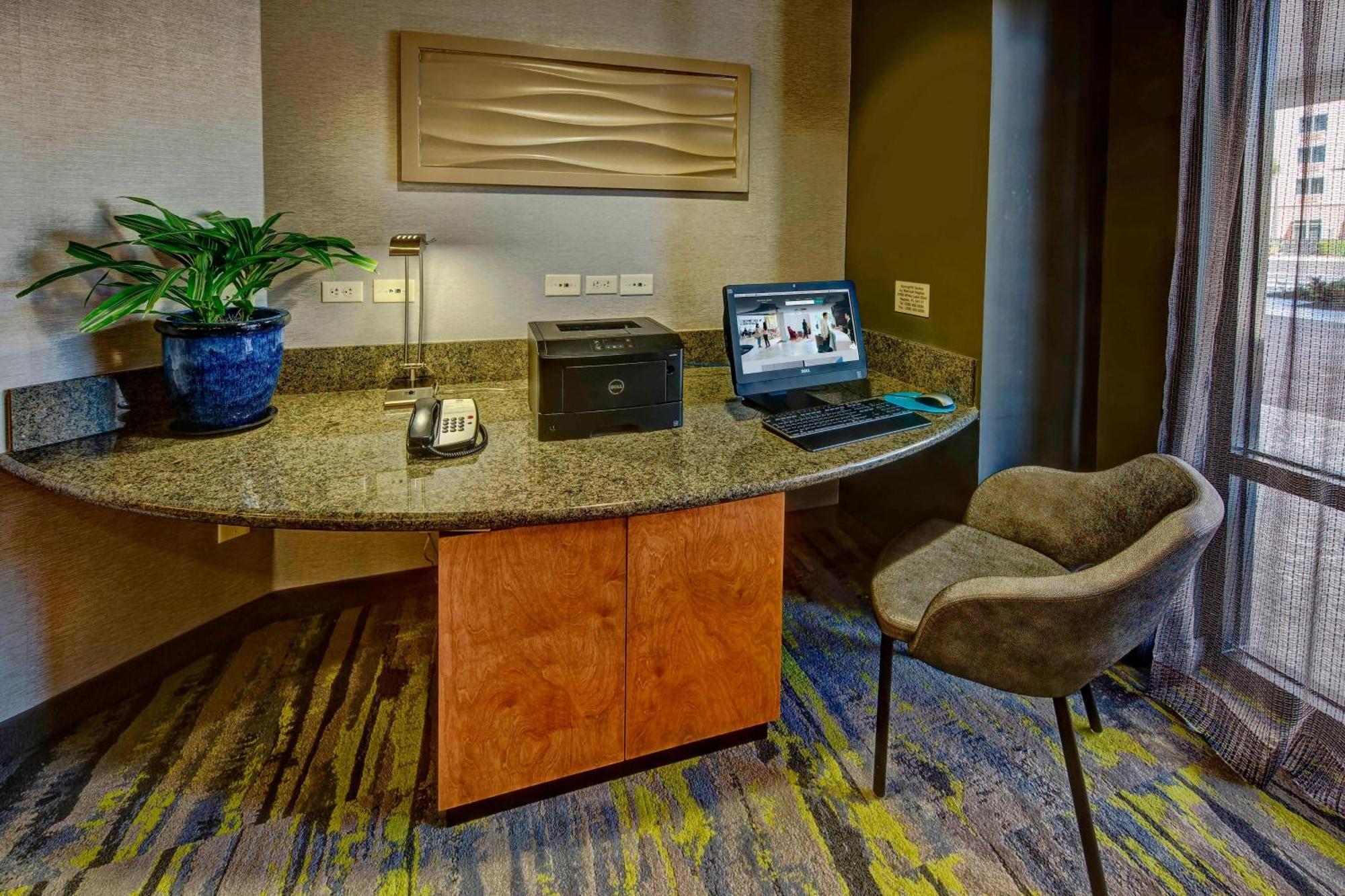 Springhill Suites By Marriott Naples Golden Gate Екстер'єр фото