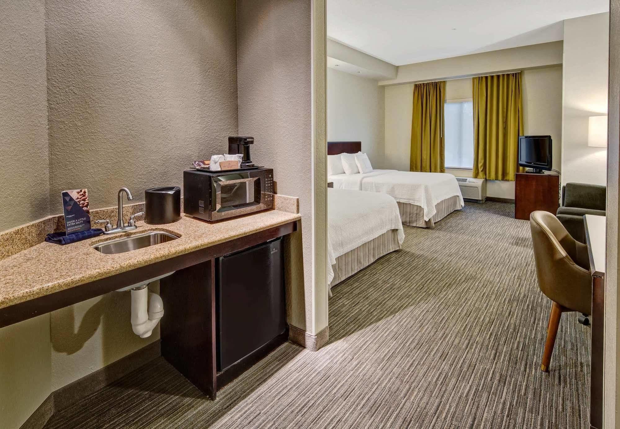 Springhill Suites By Marriott Naples Golden Gate Екстер'єр фото
